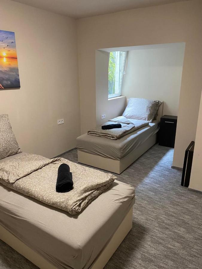 Kinizsi Udvar Apartmanhaz Balatonboglar Exterior photo