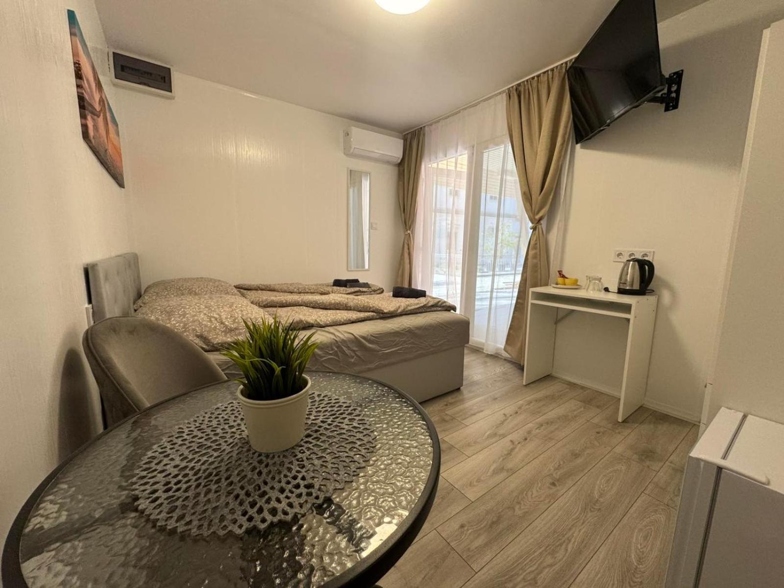 Kinizsi Udvar Apartmanhaz Balatonboglar Exterior photo